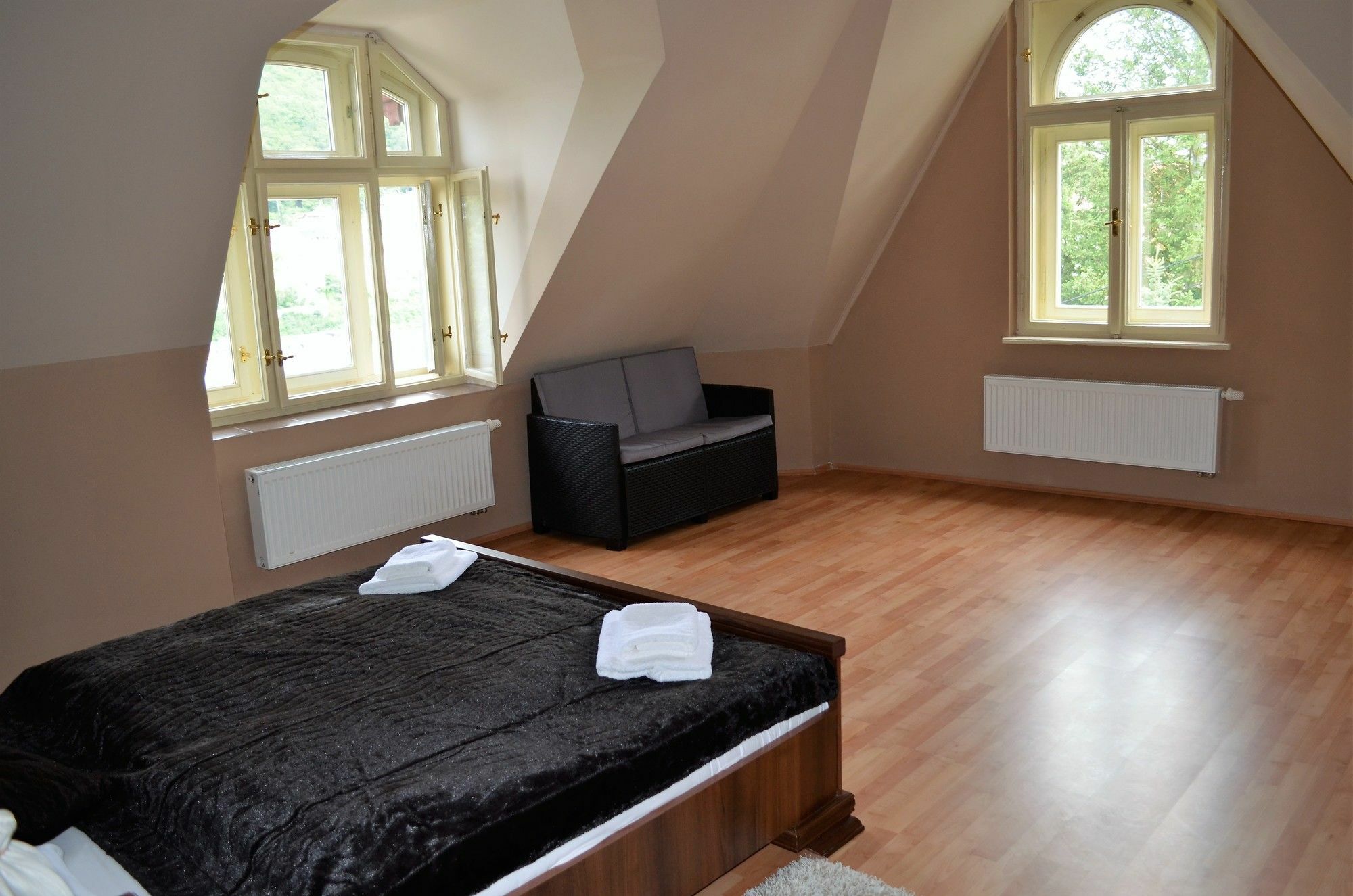 Villa Sofia Apartments Karlovy Vary Dış mekan fotoğraf